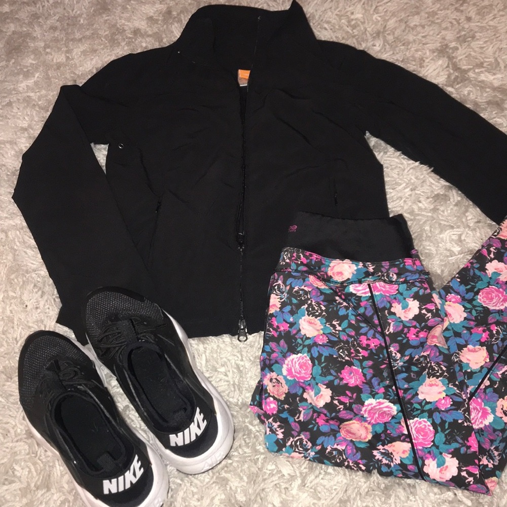 Bebe Capri Pant and free jacket